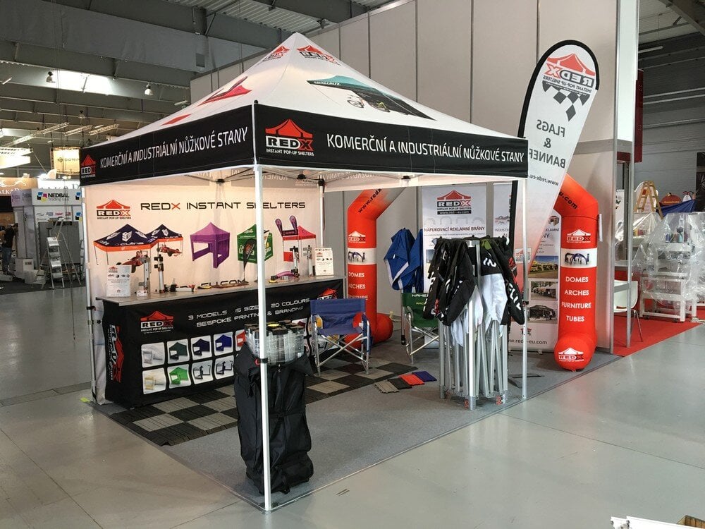 Další nůžkové stany